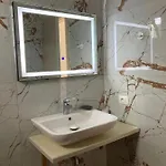 דירה Lani Luxury צ'פרו
