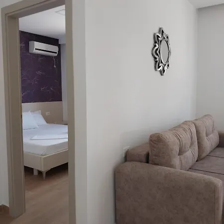 Lani Luxury شقة *