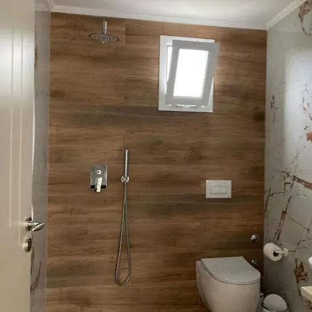 Apartment Lani Luxury Qeparo