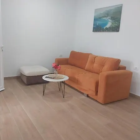 Lägenhet Lani Luxury Qeparo