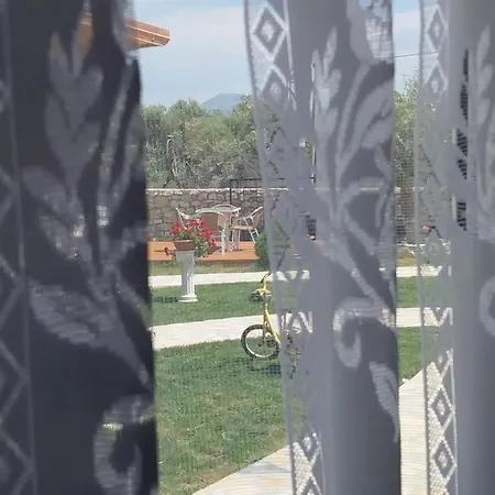 Apartment Lani Luxury Qeparo